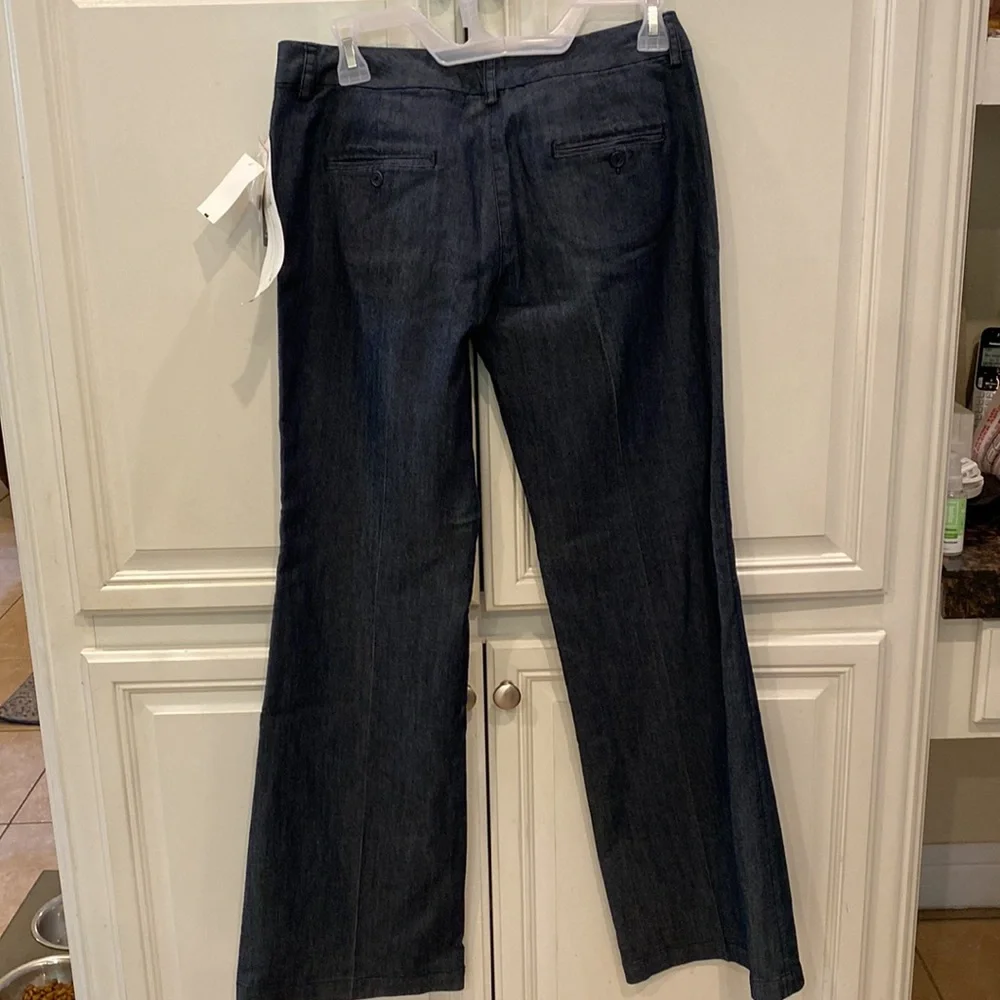 Larry Levine stretch Low rise jeans Size 4 32 in inseam